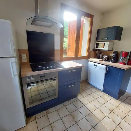 Maison Spacieuse A : 4 Chambres, Garage, Sans Animaux - Fr-1-812-102 بيت للعطل كوتيريه