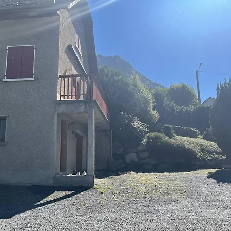 Maison Spacieuse à : 4 Chambres, Garage, Sans Animaux - Fr-1-812-102